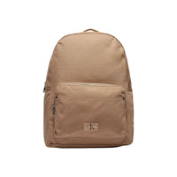 Calvin Klein Jeans Beigefarbener Rucksack aus recyceltem Polyester
