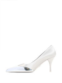 Prada Pumps aus Satin und silberfarbenem Metallic-Leder
