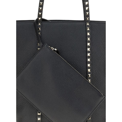 Valentino Garavani shoulder bag in black calfskin leather, Bos Taurus