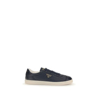 Prada Dunkelblaue Kalbshaut Bos Taurus Sneakers mit niedrigem Schaft