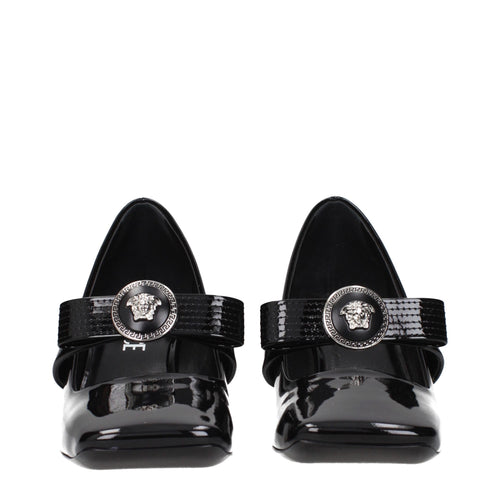 Versace Schwarze Leder Pumps mit mittlerem Absatz